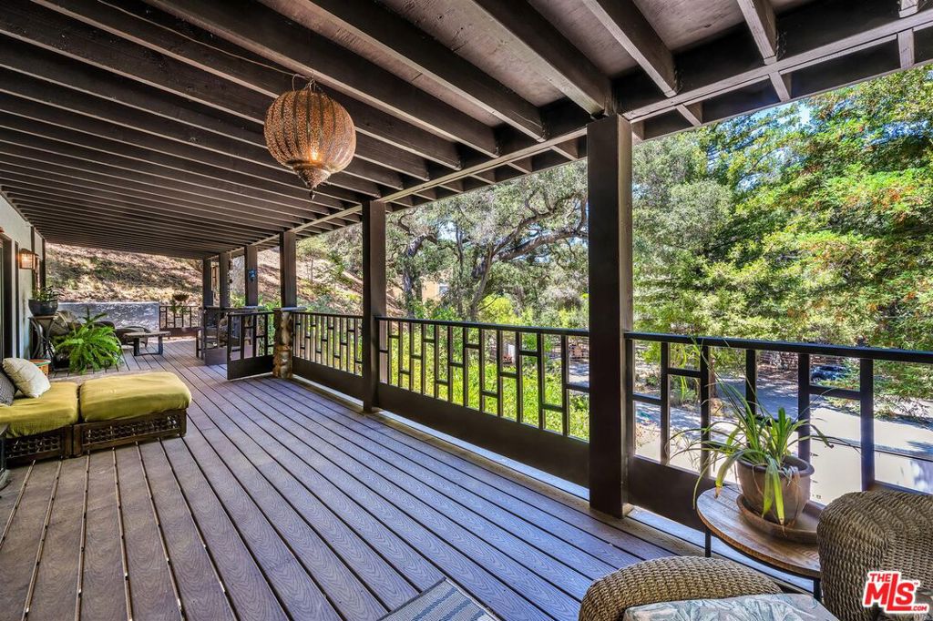 805 Malibu Meadows Drive Property Photo 3