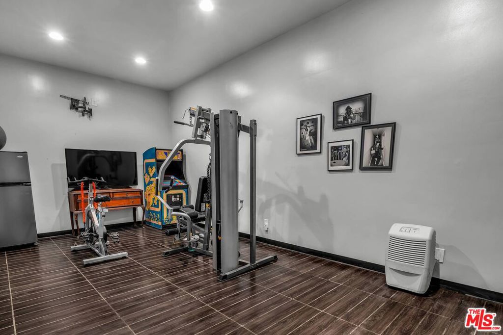 805 Malibu Meadows Drive Property Photo 44