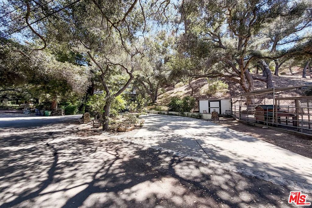 805 Malibu Meadows Drive Property Photo 60