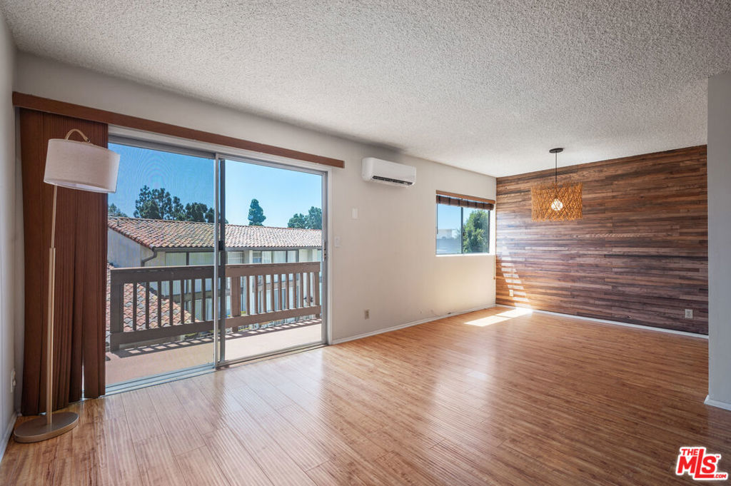 5950 Buckingham 610 Property Photo 1
