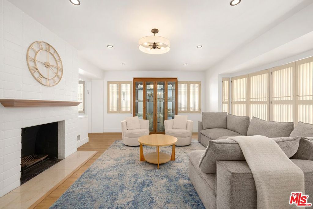 9719 Kirkside Road Property Photo 8