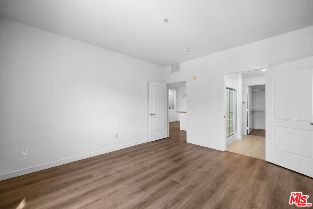 360 W Avenue 26 314 Property Photo 8