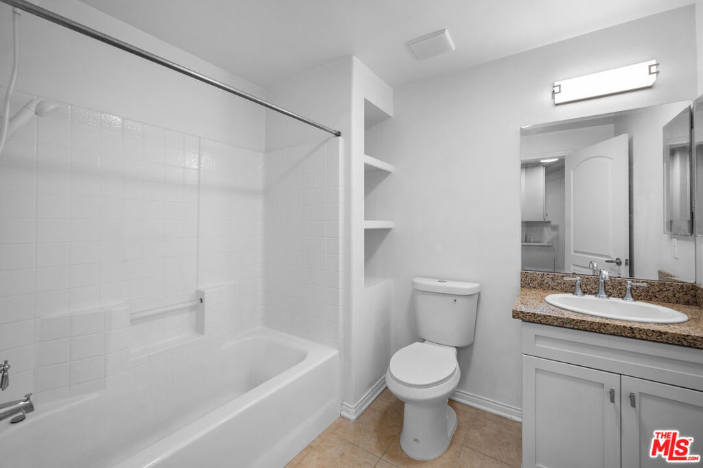360 W Avenue 26 314 Property Photo 15