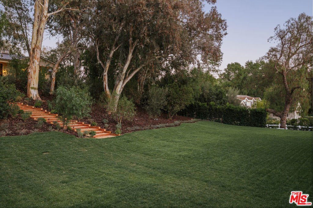 5350 Round Meadow Road Property Photo 5