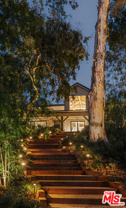 5350 Round Meadow Road Property Photo 6