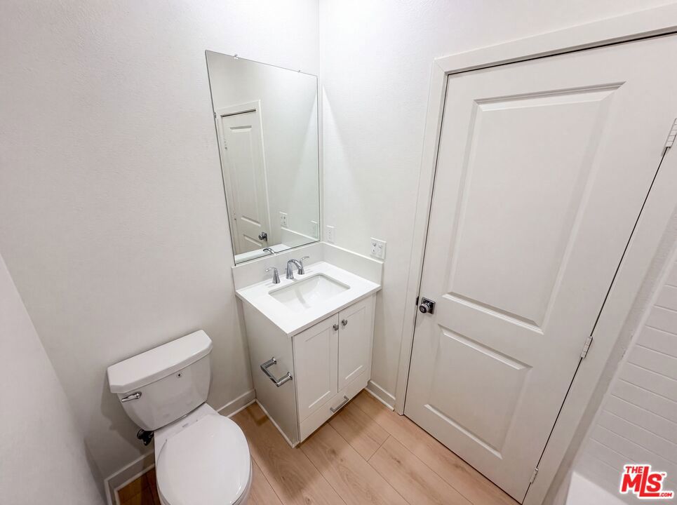 1718 Hollyleaf Terrace Property Photo 13