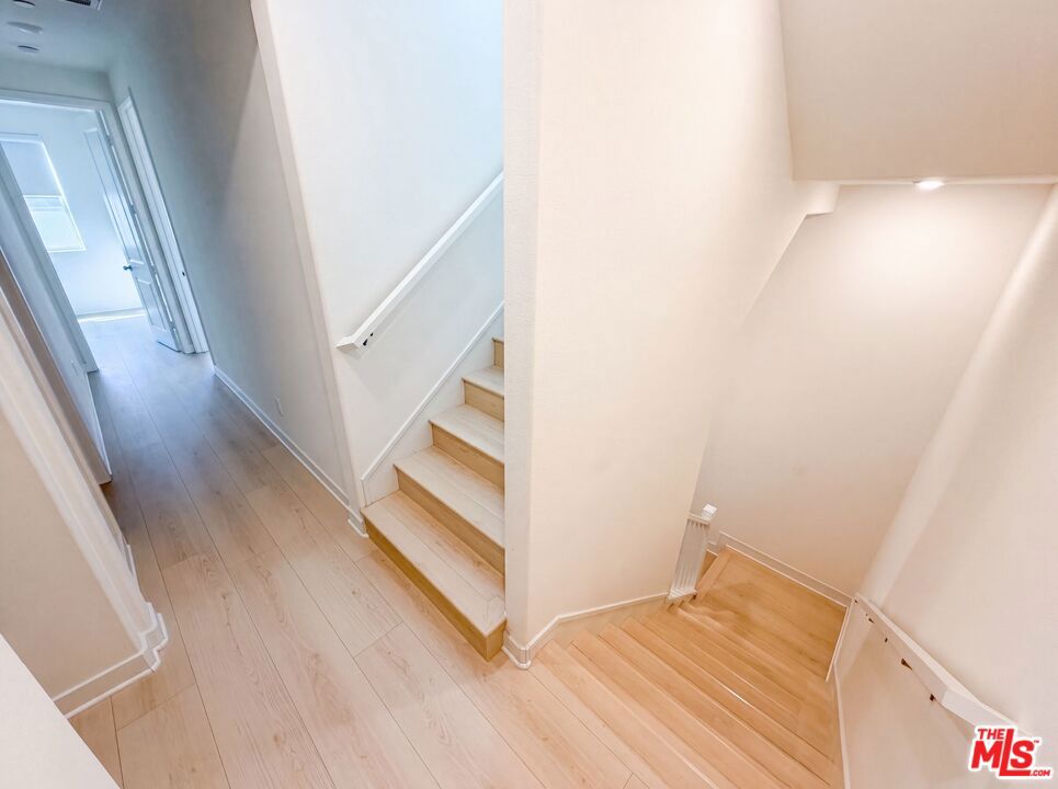 1718 Hollyleaf Terrace Property Photo 21