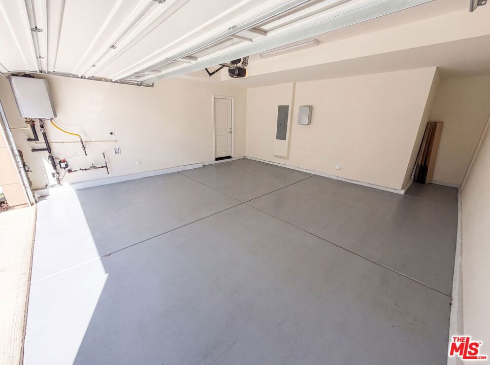 1718 Hollyleaf Terrace Property Photo 28