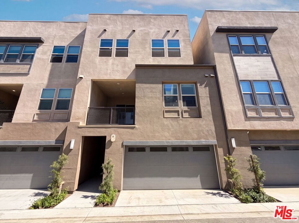 1718 Hollyleaf Terrace Property Photo 31