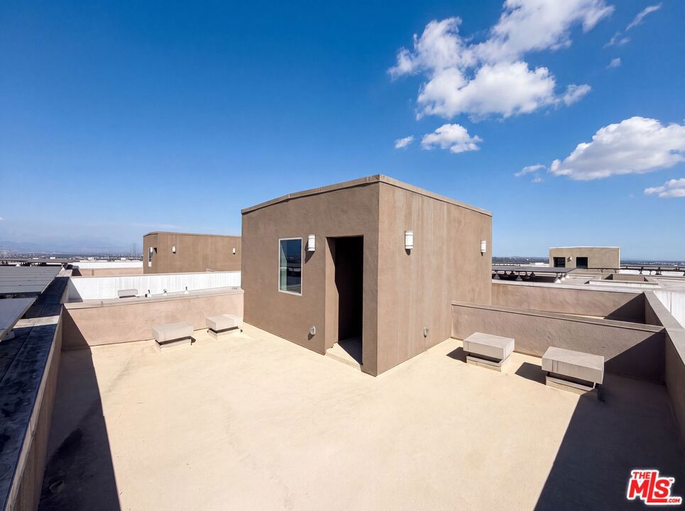1718 Hollyleaf Terrace Property Photo 44