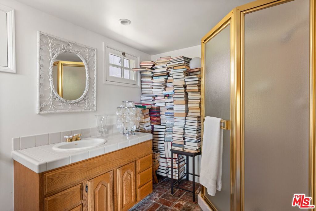 2317 Kimridge Road Property Photo 35