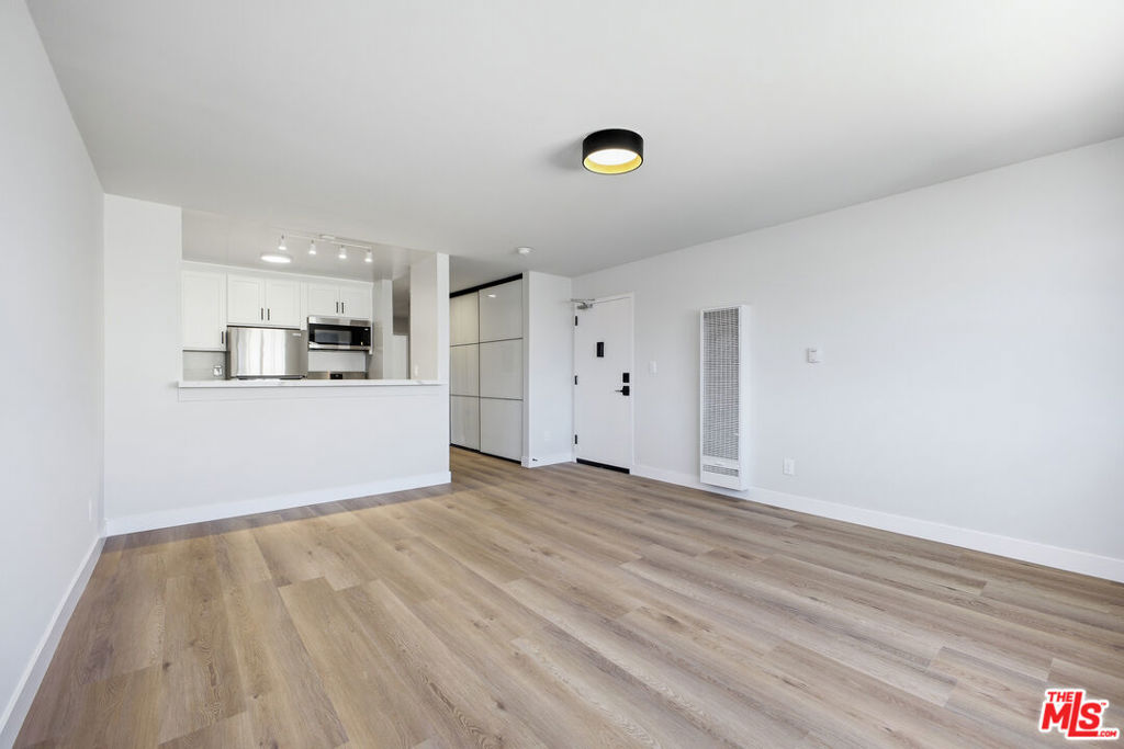 1337 S Hoover Street 1505 # 3 Property Photo 13
