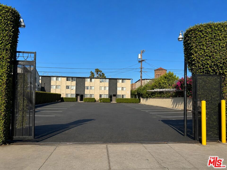 1337 S Hoover Street 1505 # 3 Property Photo 24