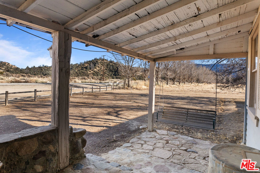 28511 Maricopa Highway Property Photo 34
