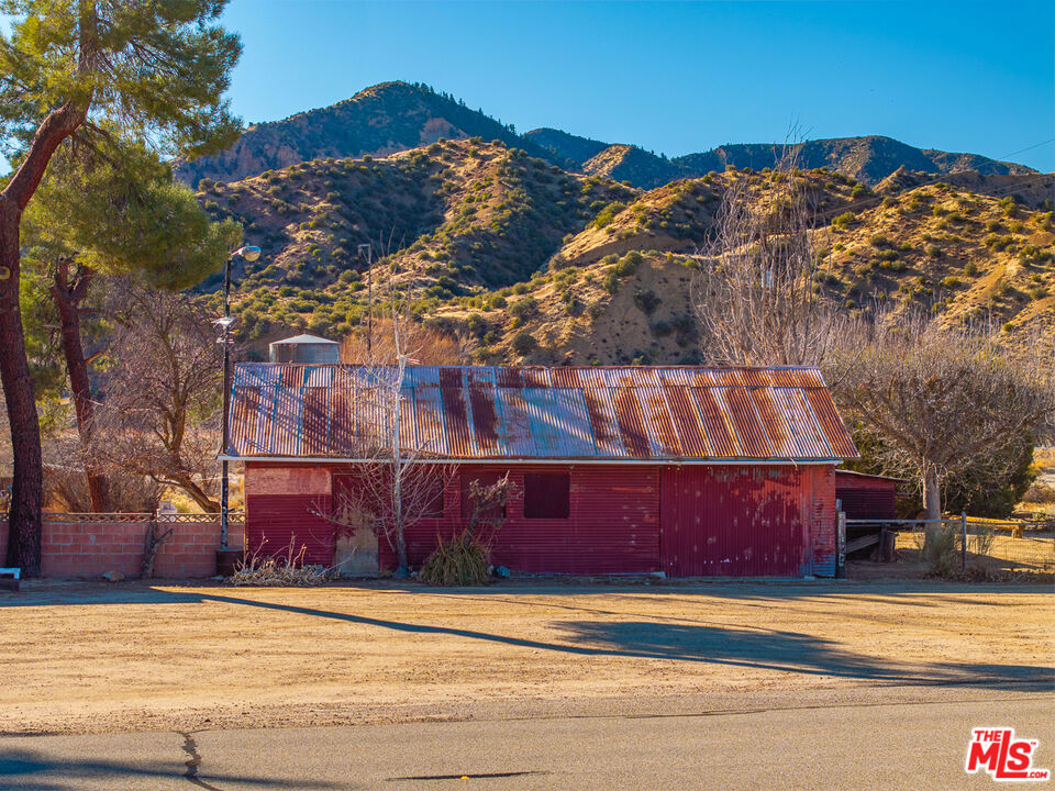 28511 Maricopa Highway Property Photo 35