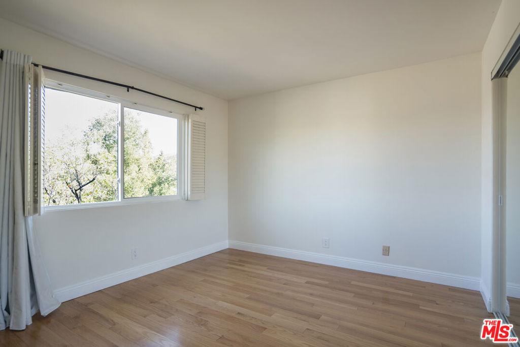 4245 Alhama Drive Property Photo 13