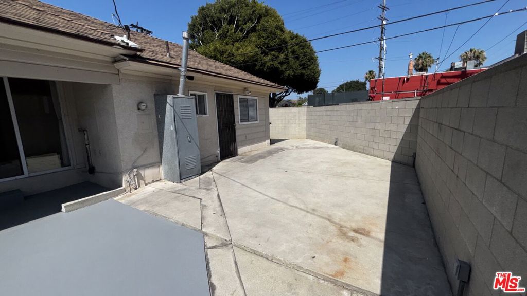 4318 Tuller Avenue Property Photo 3