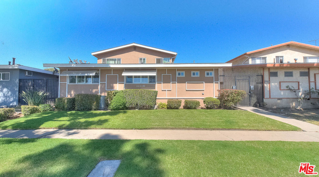 11118 Crenshaw Boulevard 1 Property Photo 1