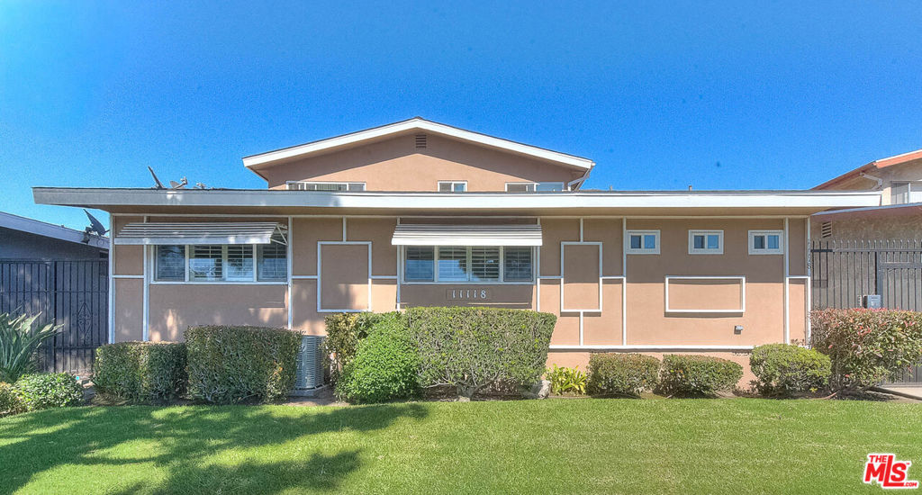 11118 Crenshaw Boulevard 1 Property Photo 2