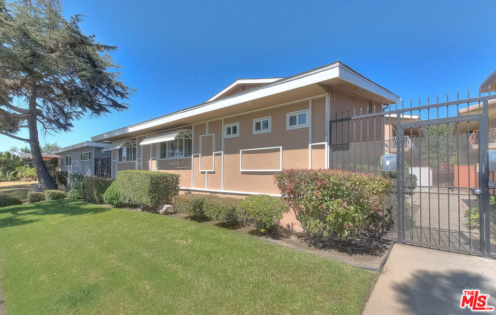 11118 Crenshaw Boulevard 1 Property Photo 4