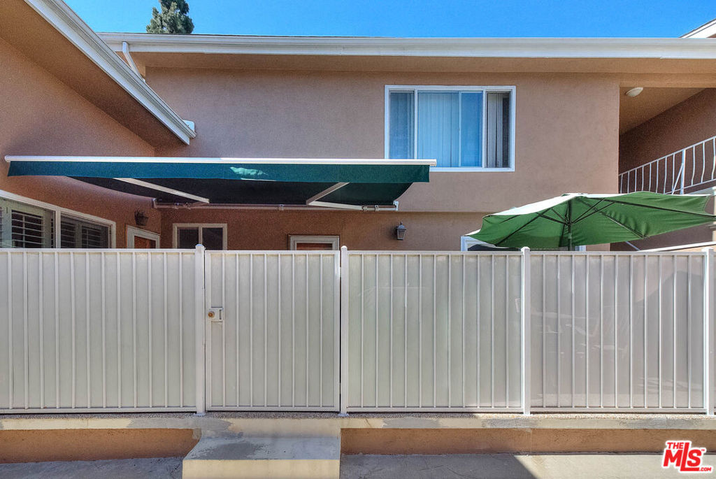 11118 Crenshaw Boulevard 1 Property Photo 5