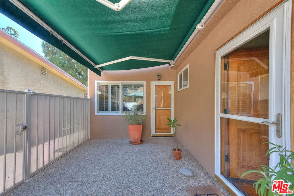 11118 Crenshaw Boulevard 1 Property Photo 10