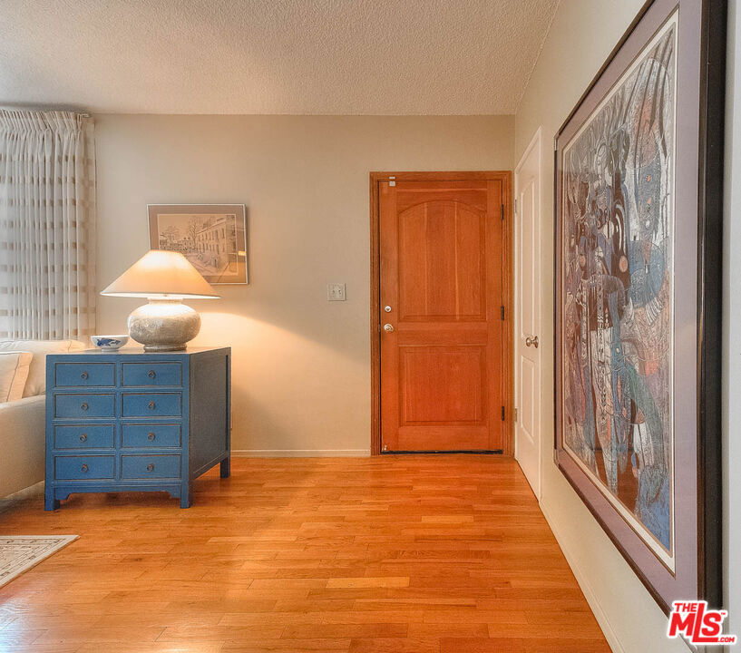 11118 Crenshaw Boulevard 1 Property Photo 12
