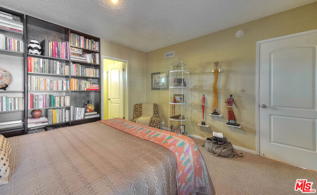 11118 Crenshaw Boulevard 1 Property Photo 38