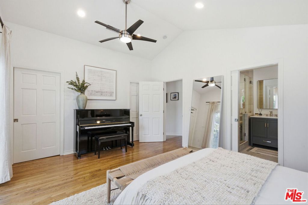 7952 Dunbarton Avenue Property Photo 21