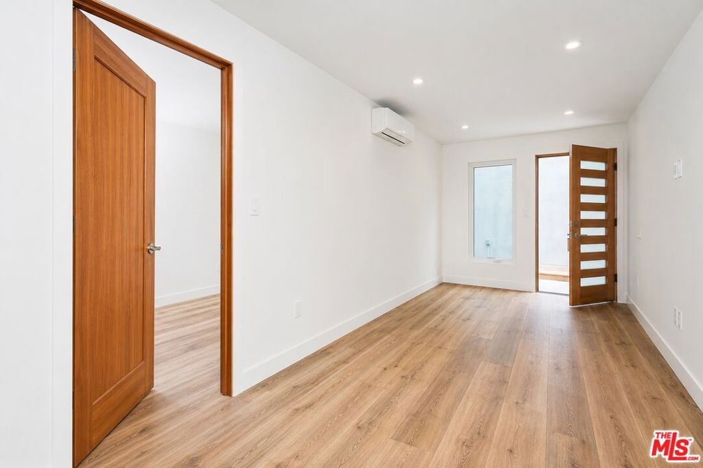 2341 Beach Avenue Property Photo 6