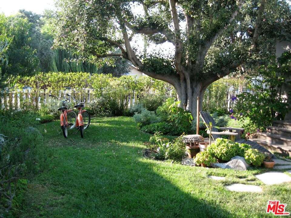 308 Windward Avenue Property Photo 2
