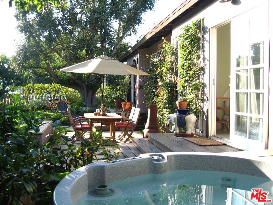 308 Windward Avenue Property Photo 20