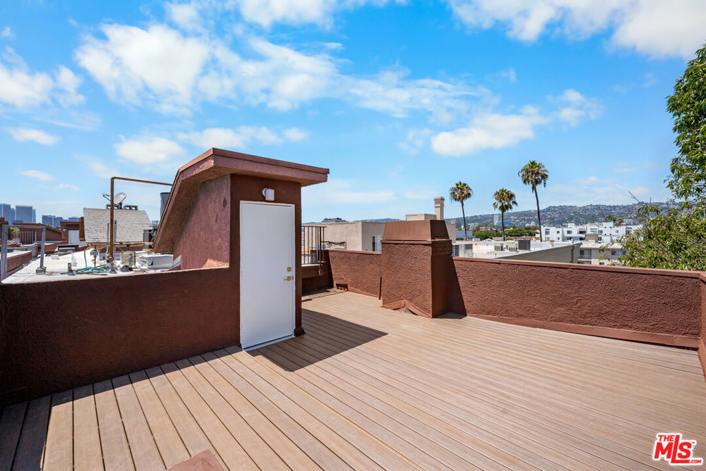 869 S Wooster Street 301 Property Photo 17