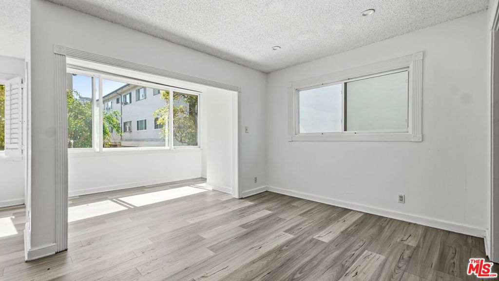 1525 N Hayworth Avenue 204 Property Photo 8