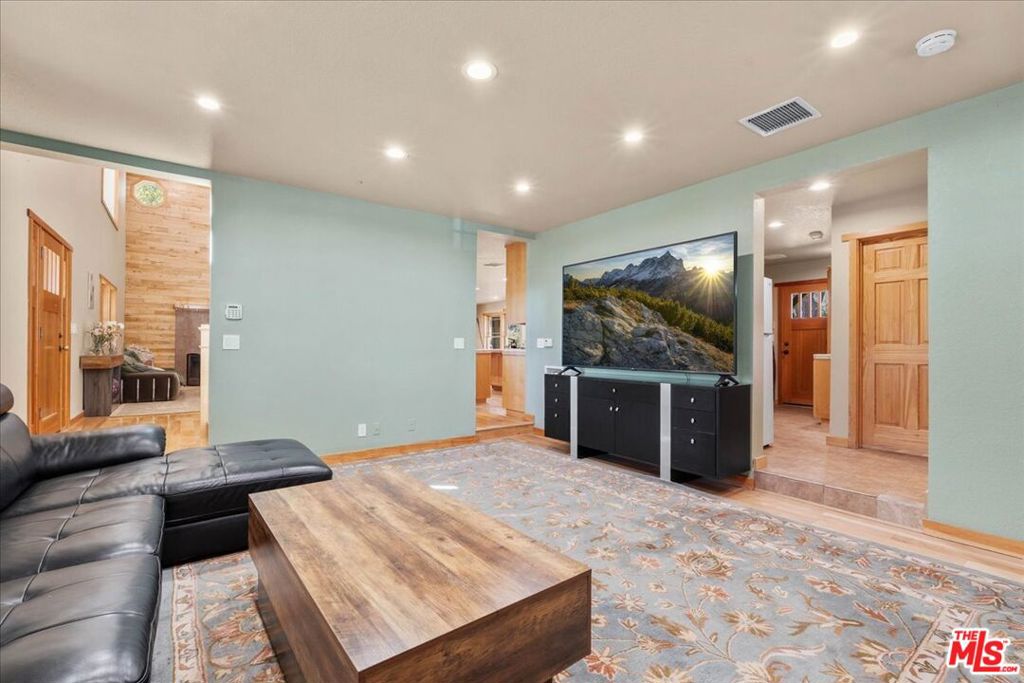 28200 Pine Canyon Road Property Photo 14