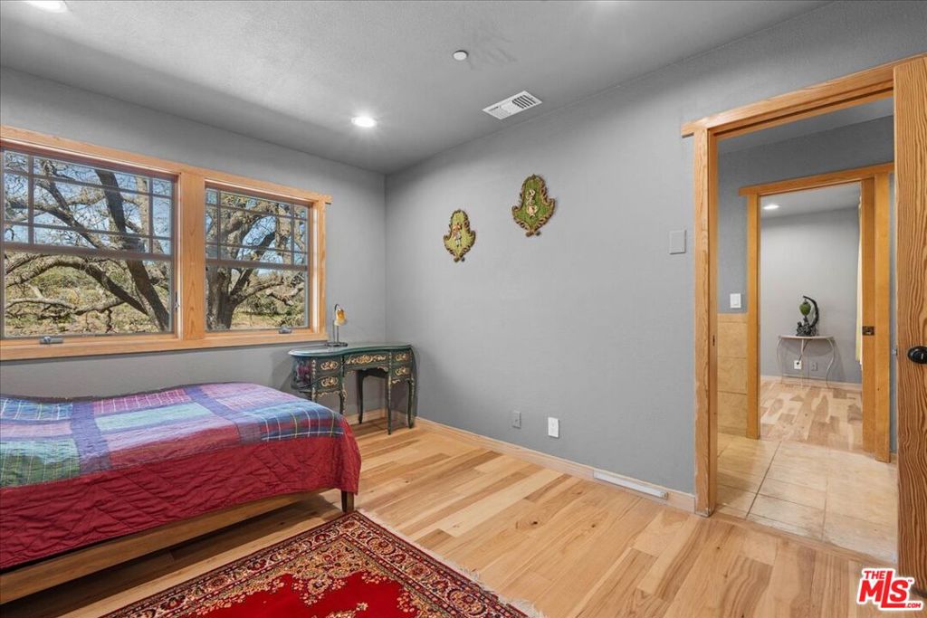28200 Pine Canyon Road Property Photo 18