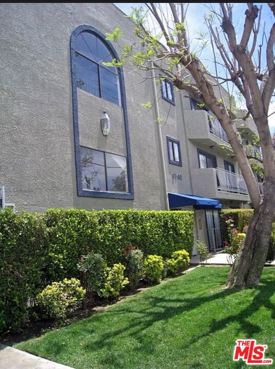 6590 Hazeltine Avenue Property Photo 3