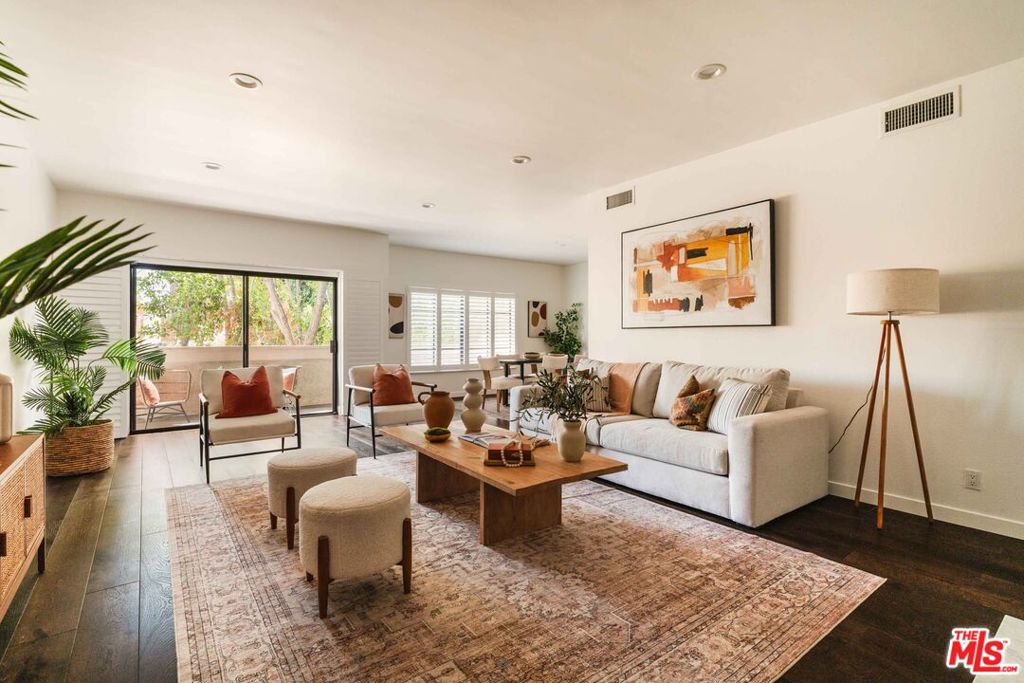 14050 Magnolia Boulevard 105 Property Photo 1