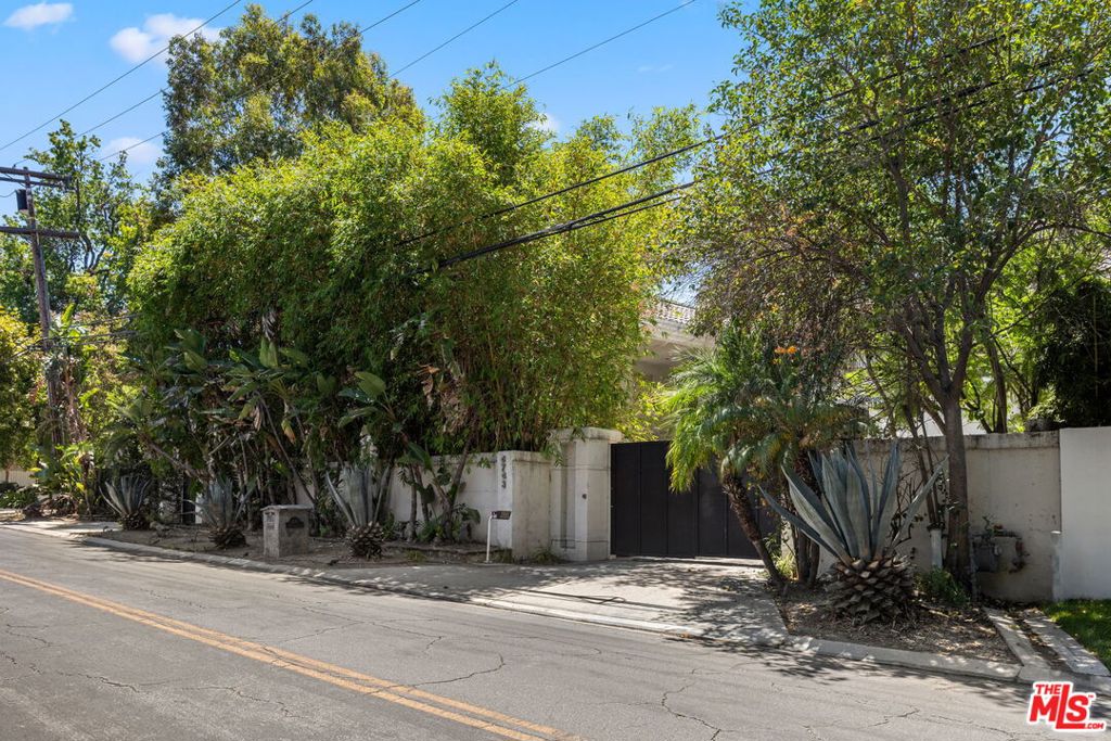 4743 White Oak Avenue Property Photo 15
