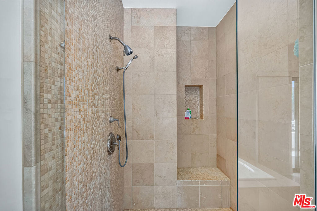 15656 Crownridge Place Property Photo 63
