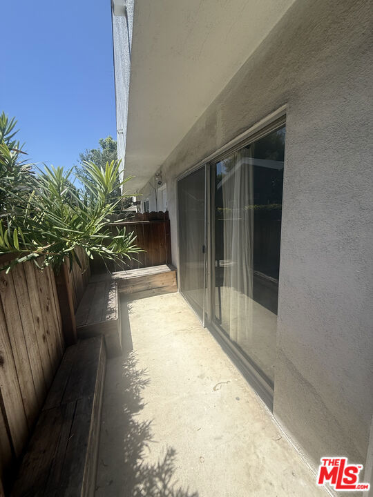 1678 Federal Avenue 4 Property Photo 3