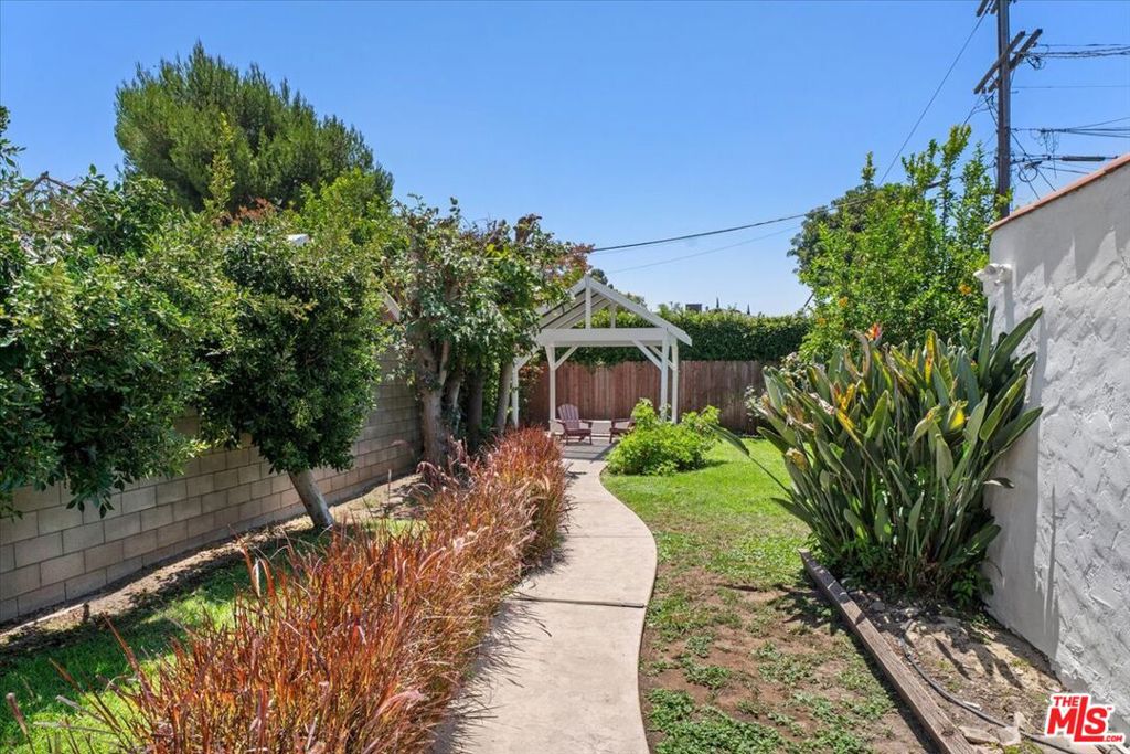 8908 Gibson Street Property Photo 29