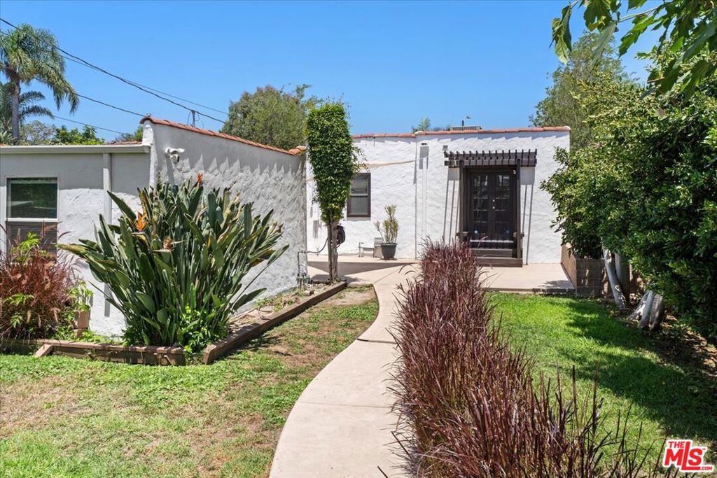 8908 Gibson Street Property Photo 33