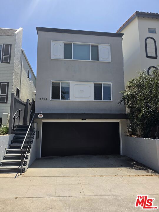 11754 Darlington Avenue Property Photo 1