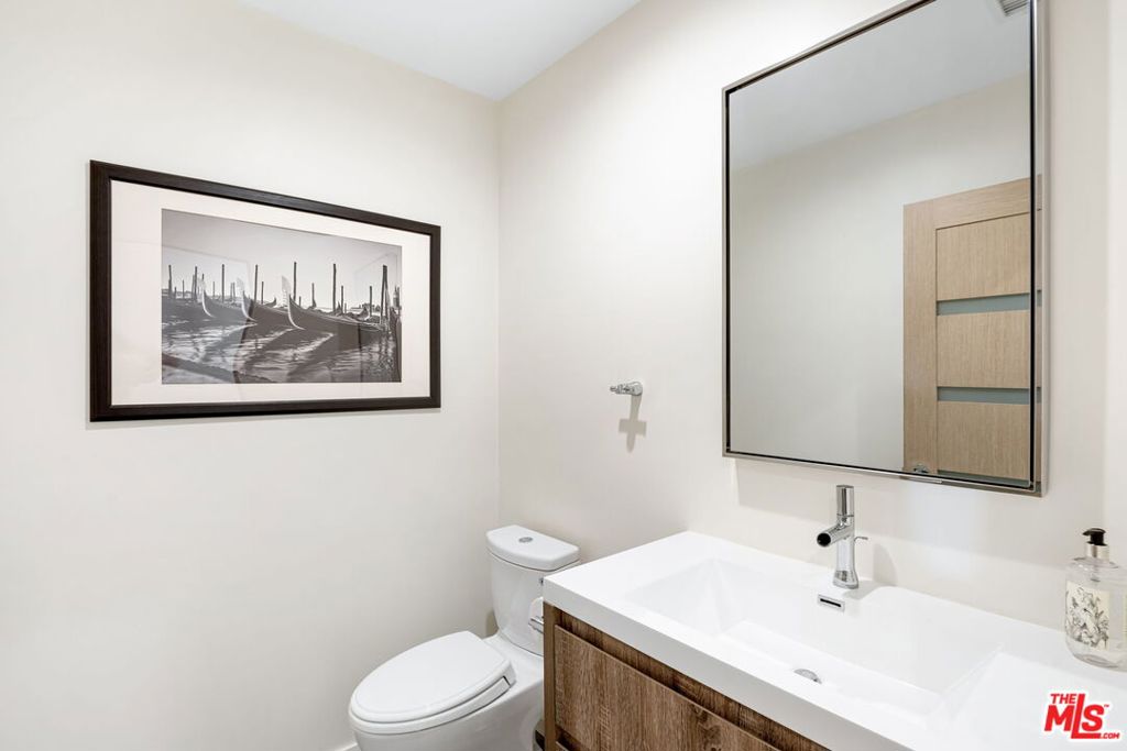 3910 Berryman Avenue Property Photo 19