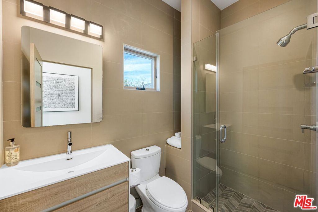 3910 Berryman Avenue Property Photo 21