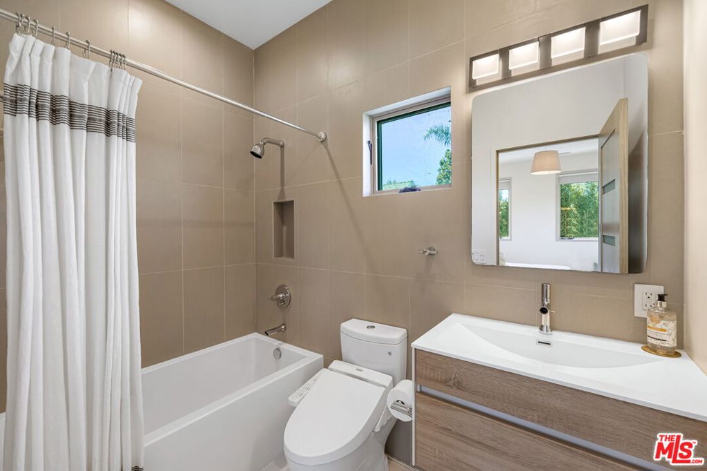 3910 Berryman Avenue Property Photo 24