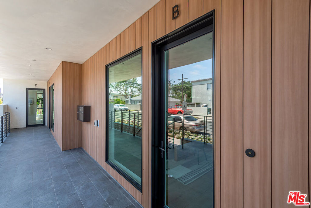4095 Sawtelle Boulevard B Property Photo 3