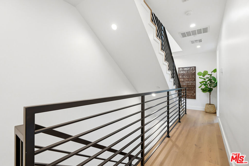 4095 Sawtelle Boulevard B Property Photo 19