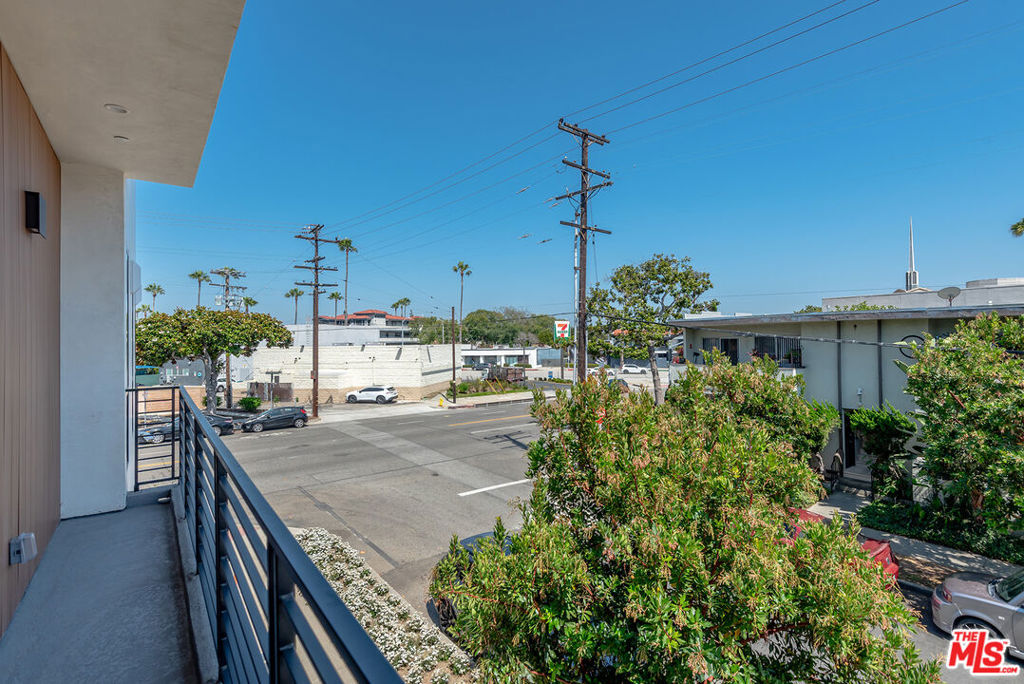 4095 Sawtelle Boulevard B Property Photo 24